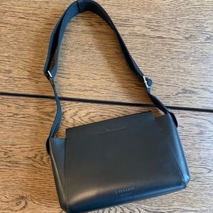 Everlane The Mini Form Bag | Color Black